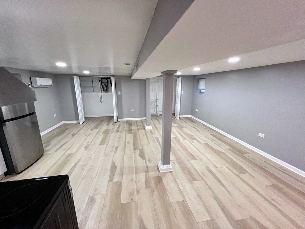 5628 W Eastwood Avenue - Photo 3