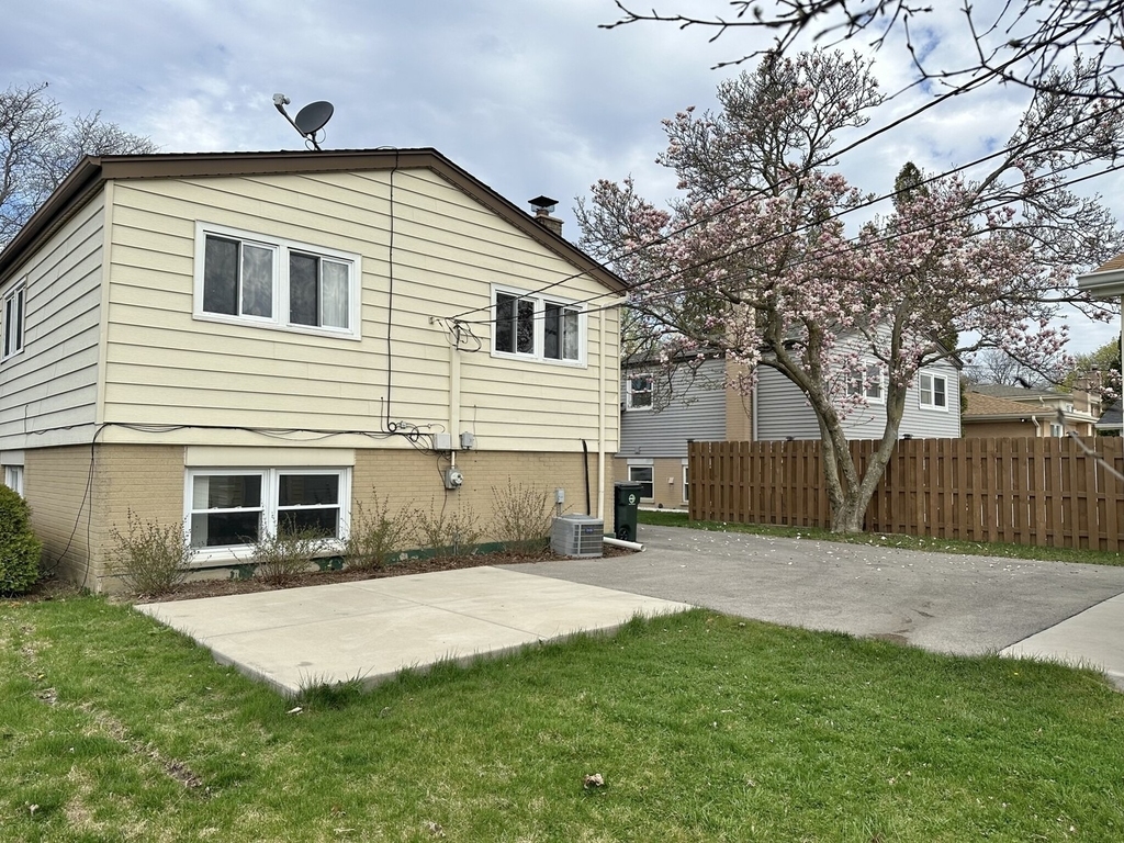 1243 S Mitchell Avenue - Photo 19