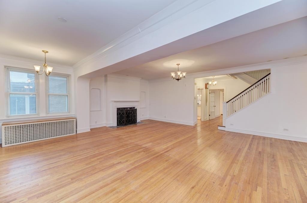 6833 S Cregier Avenue - Photo 8