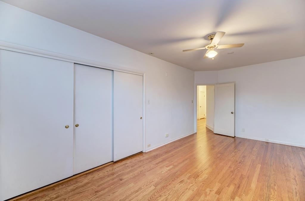6833 S Cregier Avenue - Photo 26