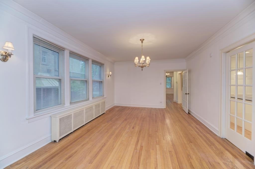 6833 S Cregier Avenue - Photo 15