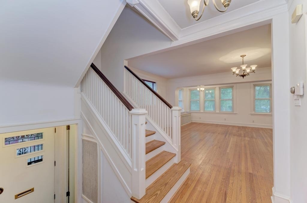 6833 S Cregier Avenue - Photo 4