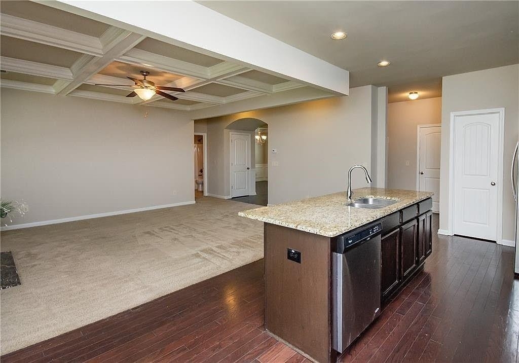 7490 Silk Tree Pointe - Photo 6