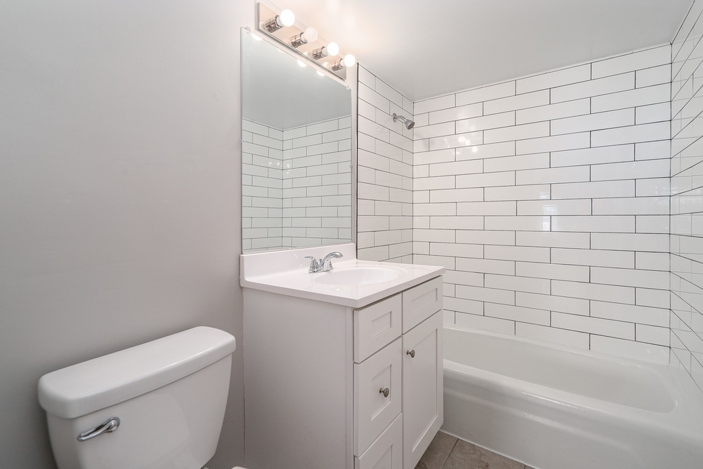 315 W Kimbell Avenue - Photo 7