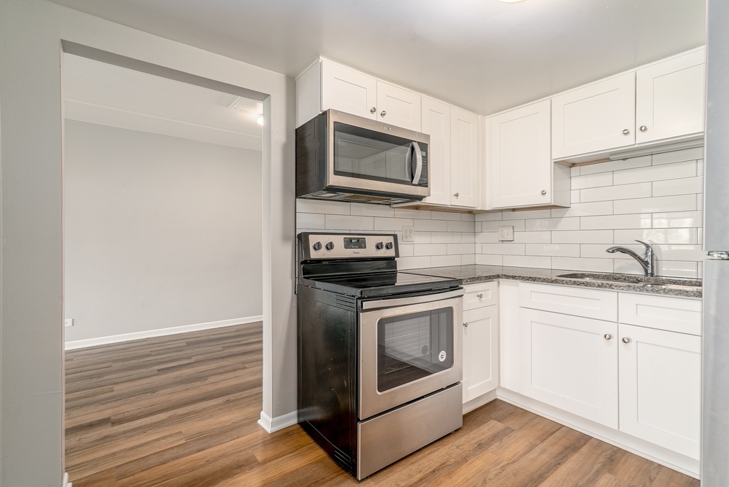 315 W Kimbell Avenue - Photo 4