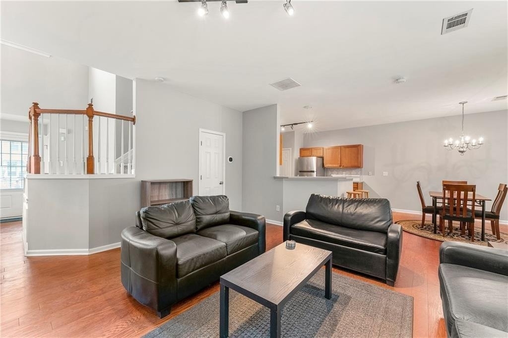 3218 Saville Street - Photo 3