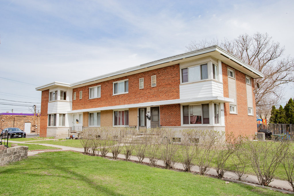 4852 Carol Street - Photo 2