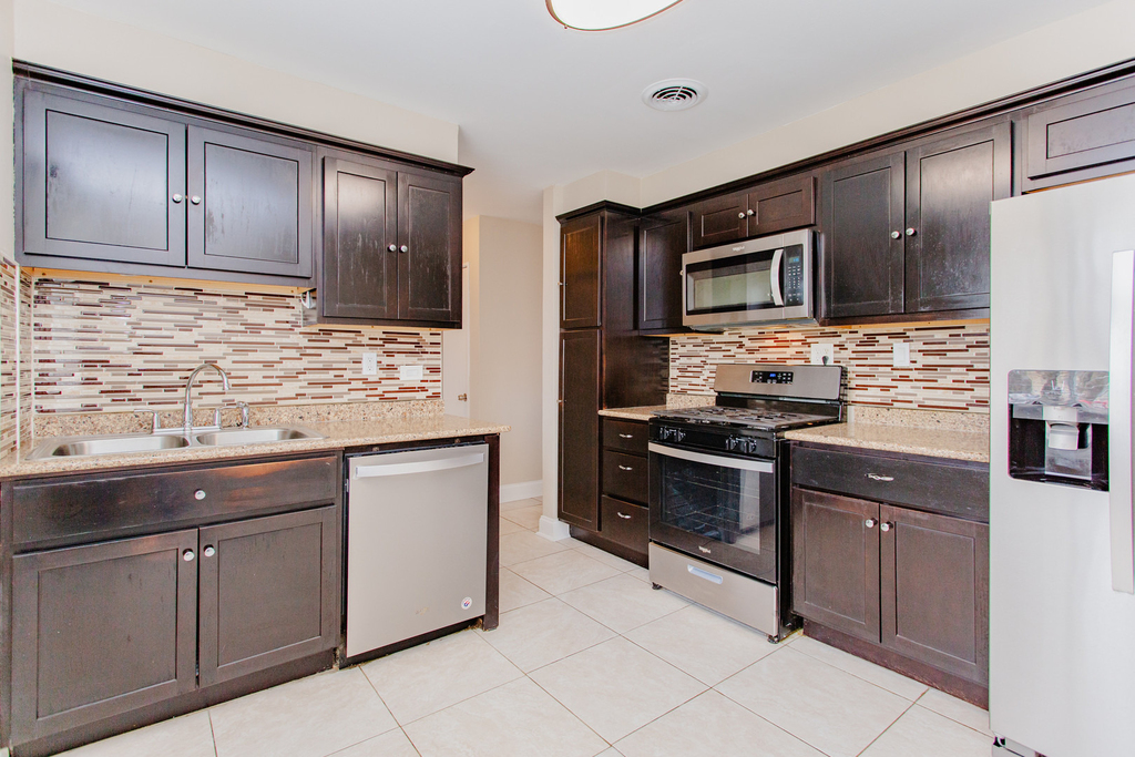 4852 Carol Street - Photo 11