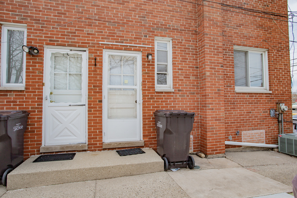 4852 Carol Street - Photo 3