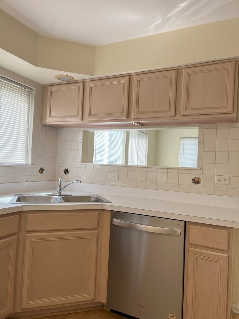 2308 Sedgwick Court - Photo 7