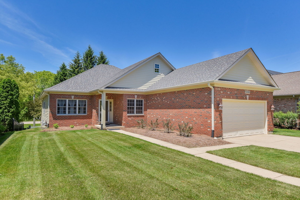 4n382 Mark Twain Street - Photo 0