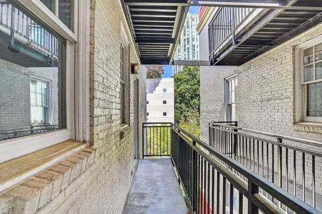 2840 Peachtree Road - Photo 18