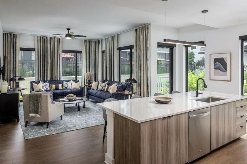 10 Tower Street Nw - Photo 1