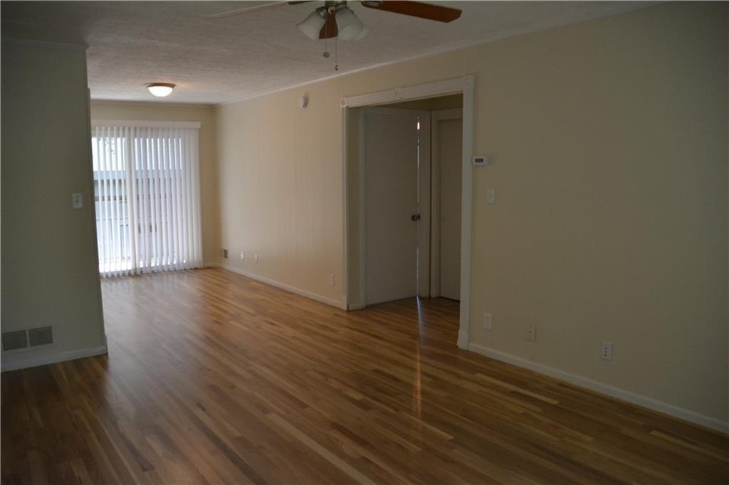 1299 Cumberland Road Ne - Photo 2