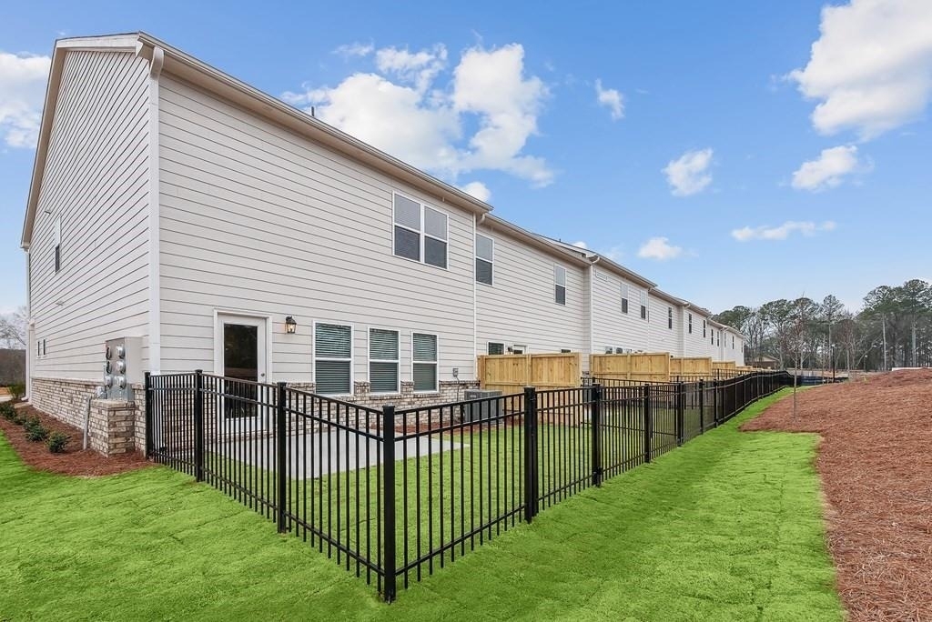 352 Stately Oaks Court - Photo 43