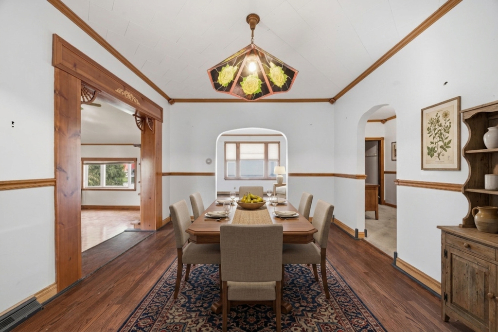 2261 136th Street - Photo 4