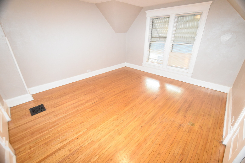 338 Marion Avenue - Photo 8