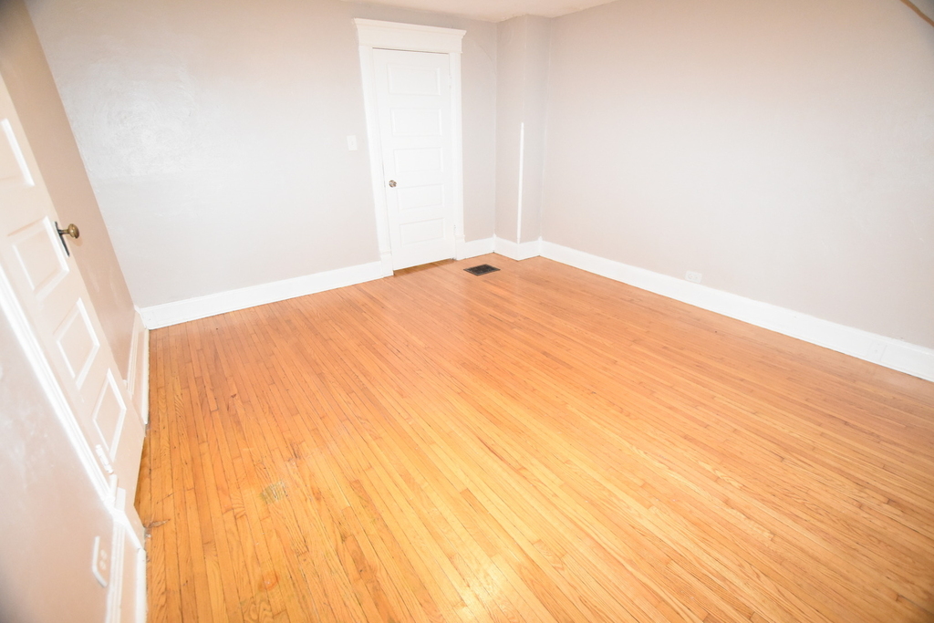 338 Marion Avenue - Photo 9