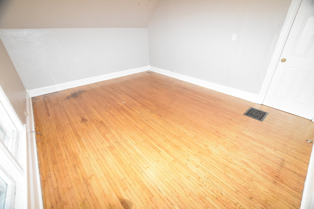 338 Marion Avenue - Photo 6