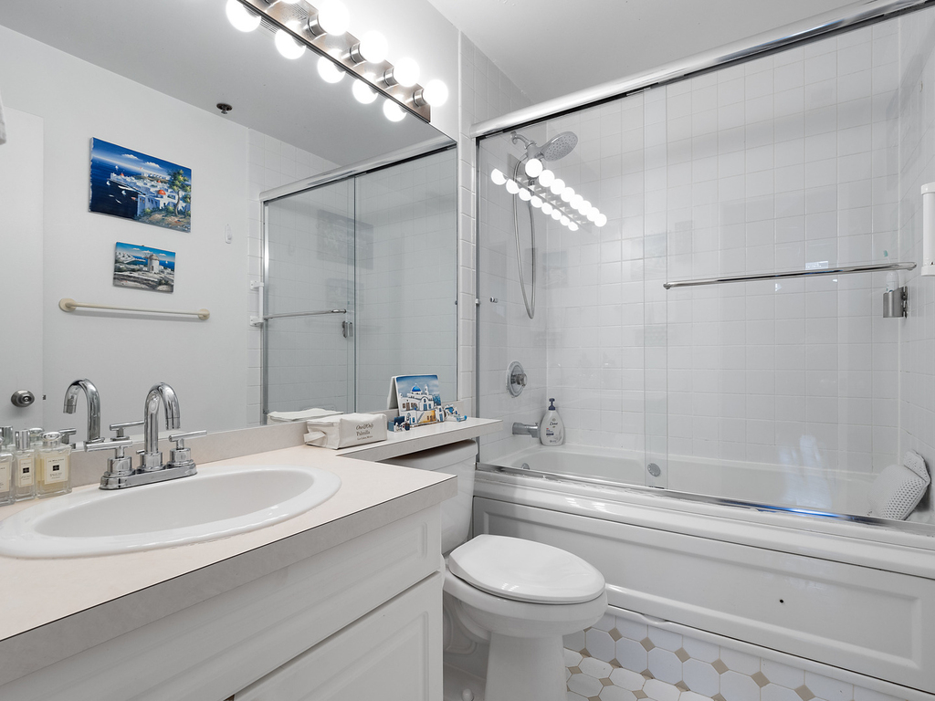 616 W Fulton Street - Photo 16