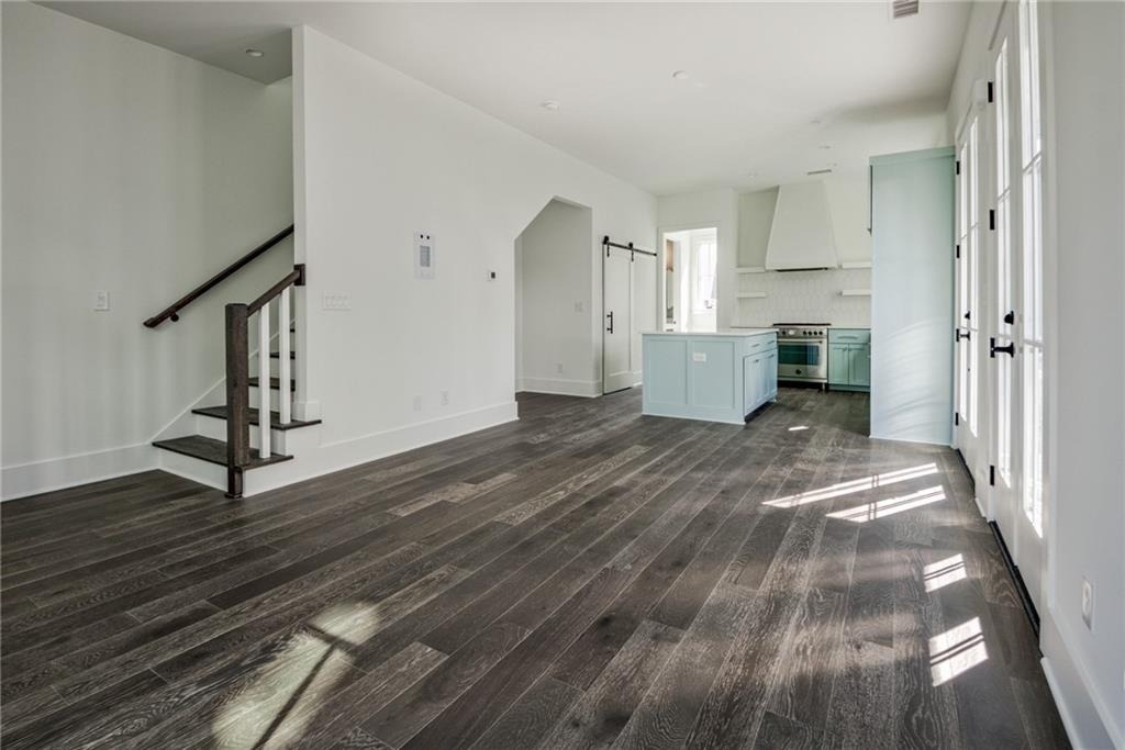 135 Carlyle Lane - Photo 9