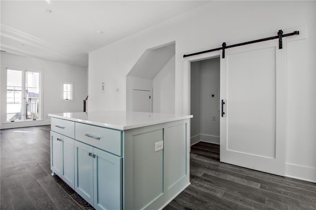 135 Carlyle Lane - Photo 11
