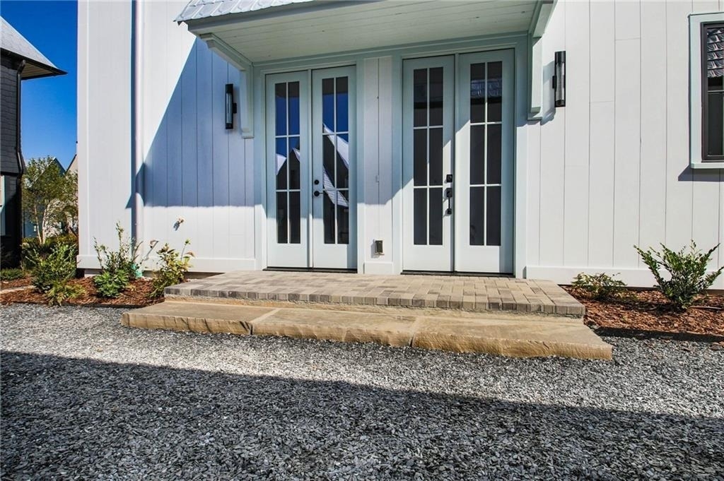 135 Carlyle Lane - Photo 3