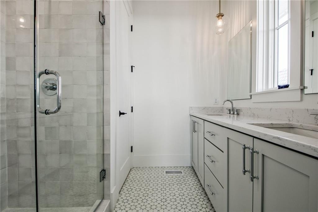 135 Carlyle Lane - Photo 16