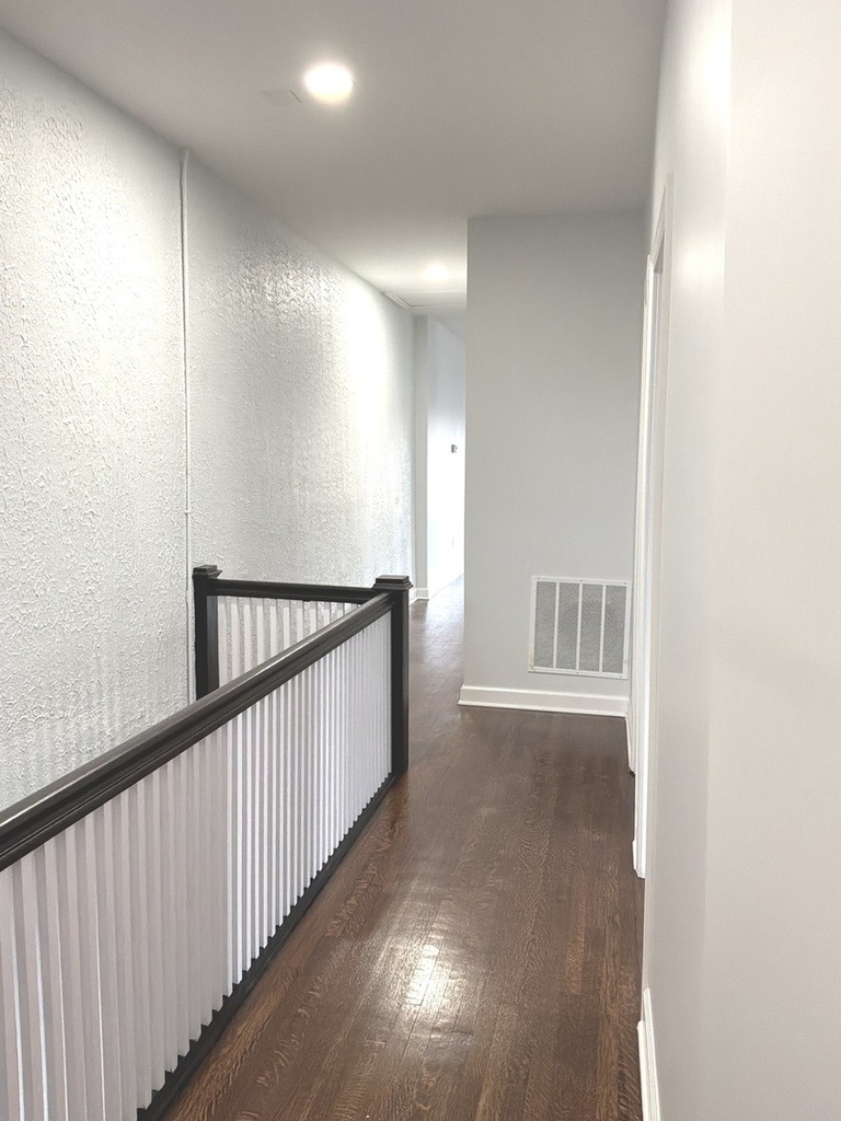 224 E Cass Street - Photo 37