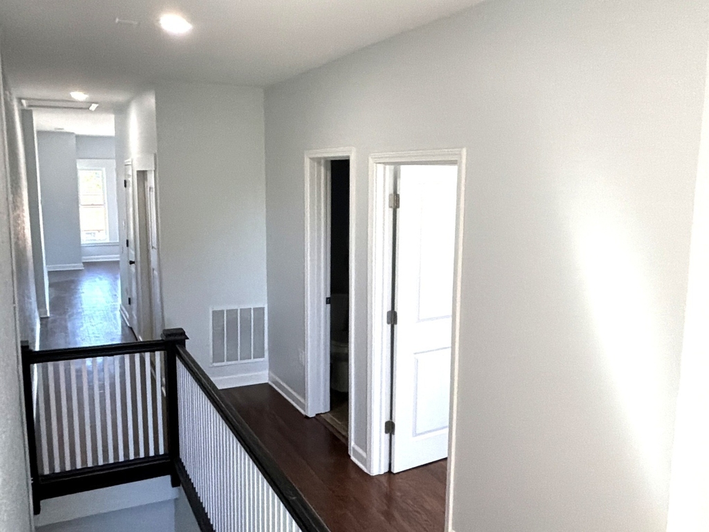 224 E Cass Street - Photo 10