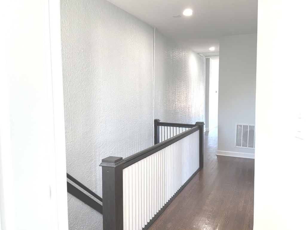 224 E Cass Street - Photo 32
