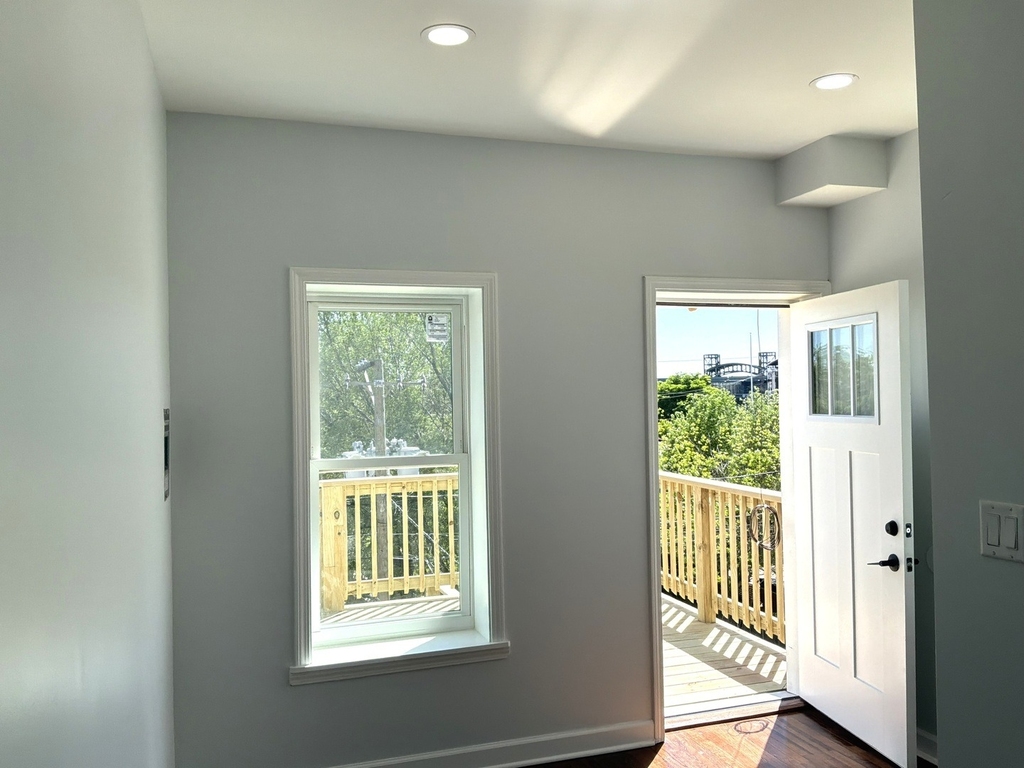 224 E Cass Street - Photo 7