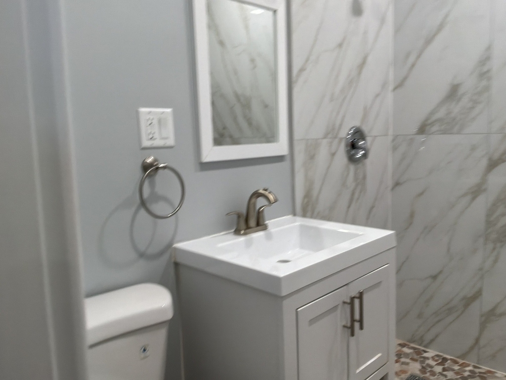 224 E Cass Street - Photo 9