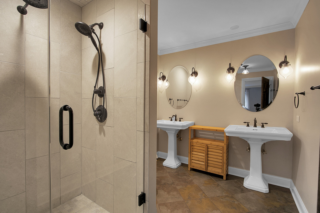 1002 Castilian Court - Photo 10