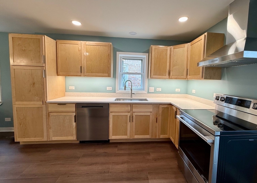 5822 W 64th Place - Photo 5