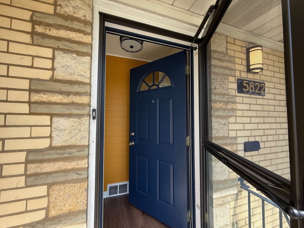 5822 W 64th Place - Photo 3