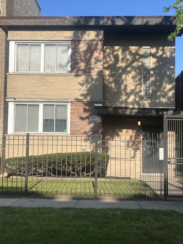 8235 S Vernon Avenue - Photo 0
