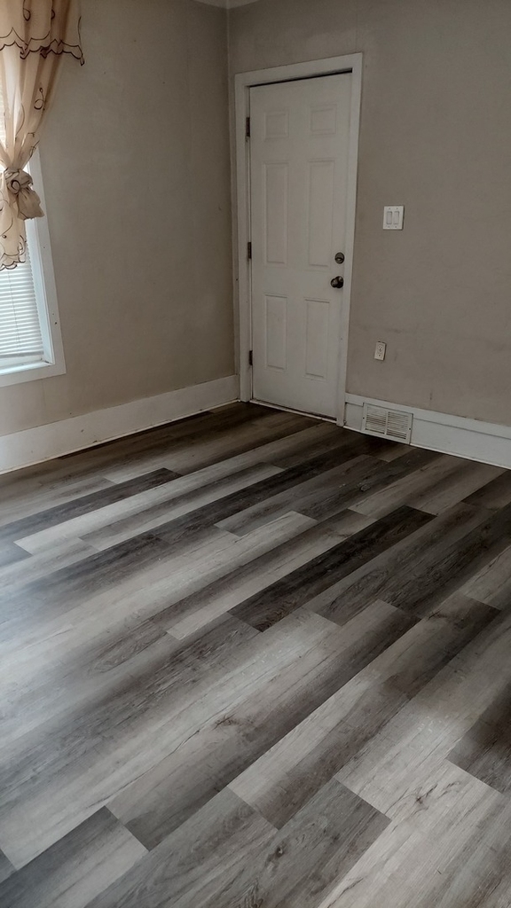 1001 Grand Avenue - Photo 1