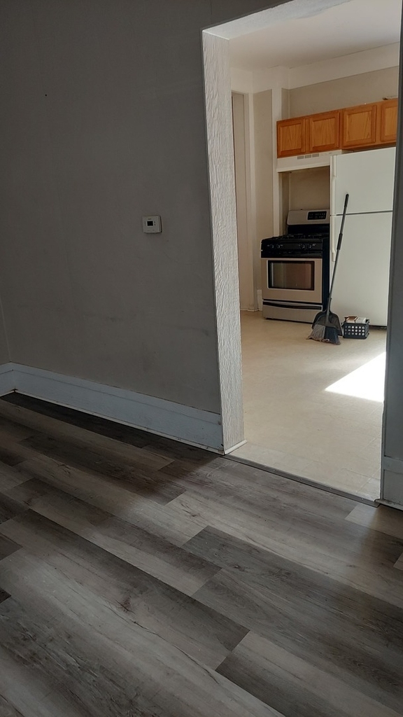 1001 Grand Avenue - Photo 2