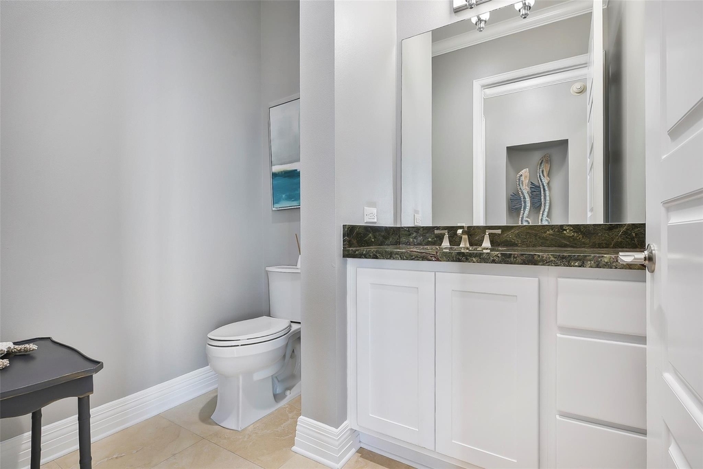 801 E Beach Drive - Photo 5