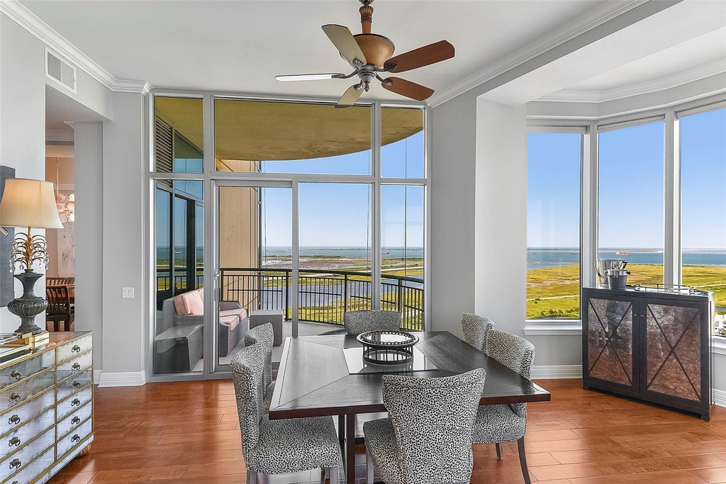 801 E Beach Drive - Photo 8