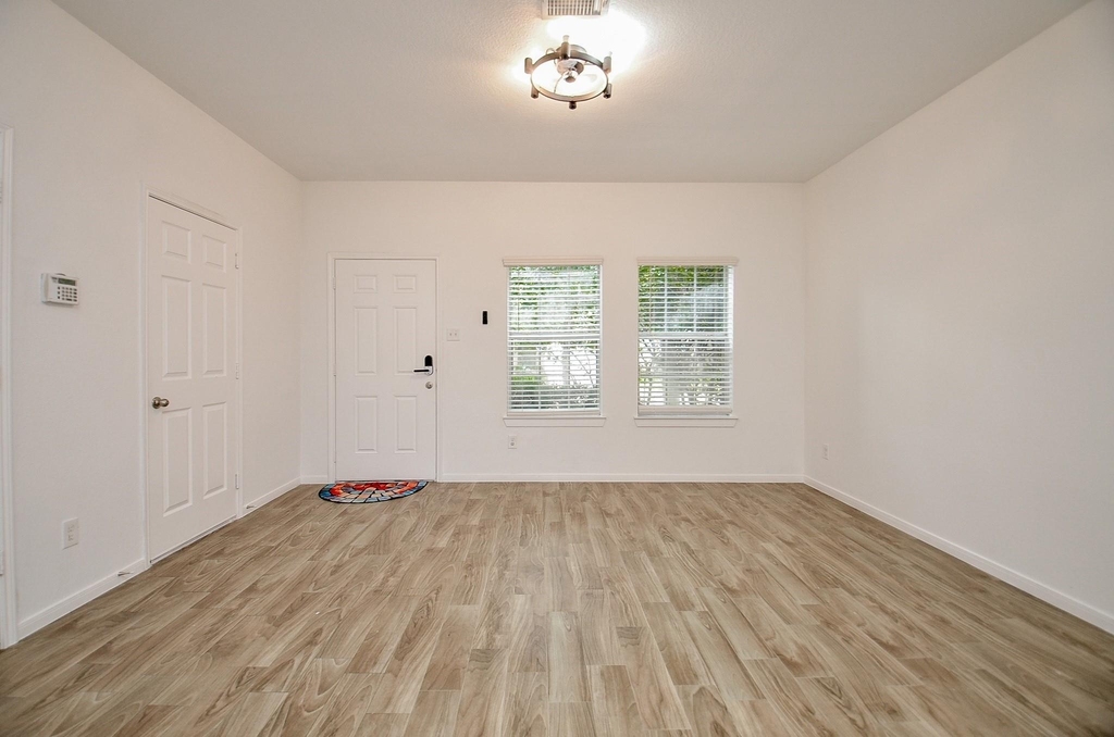21723 Britton Hill Way - Photo 9
