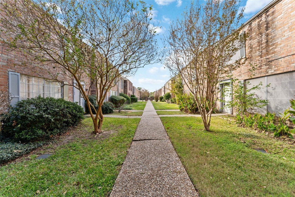 4154 Belle Park Drive - Photo 1