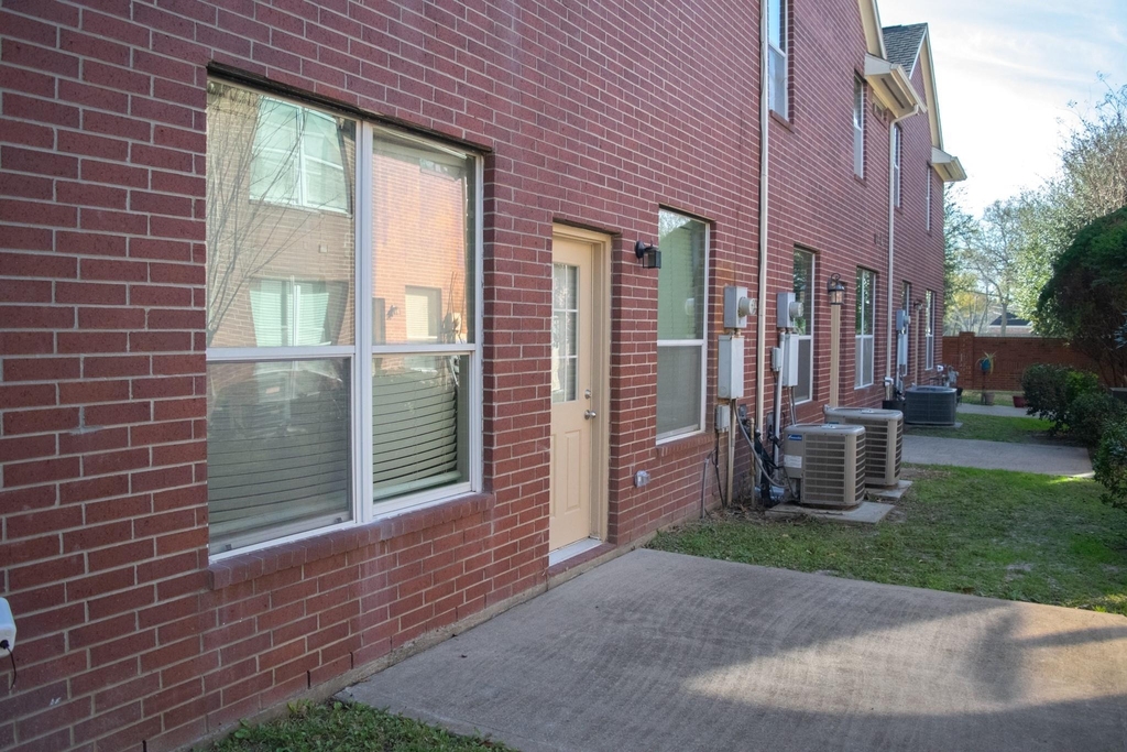 9224 Rodney Ray Boulevard - Photo 12
