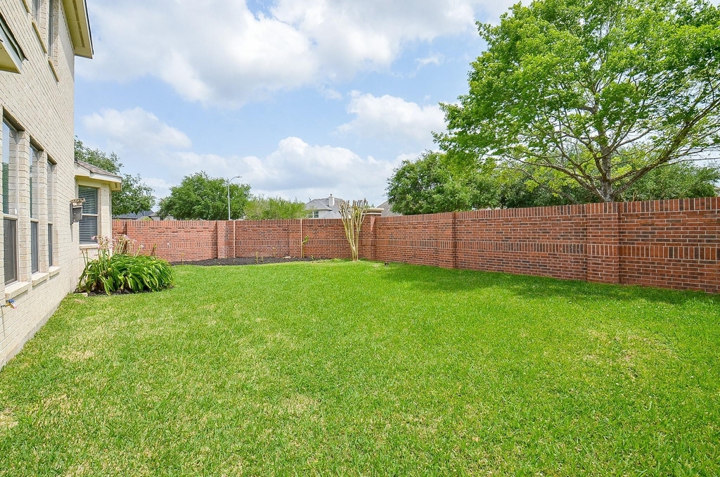 3911 Fallsbrook Court - Photo 28