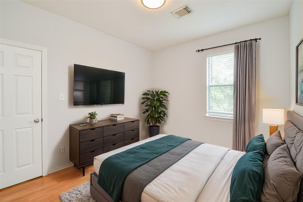 3911 Fallsbrook Court - Photo 24