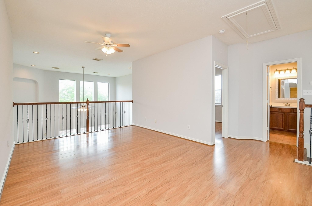 3911 Fallsbrook Court - Photo 21