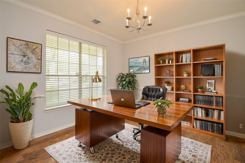 3911 Fallsbrook Court - Photo 4