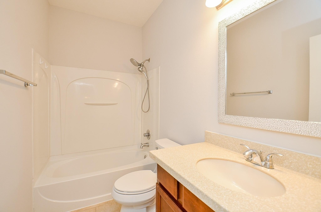 3911 Fallsbrook Court - Photo 22