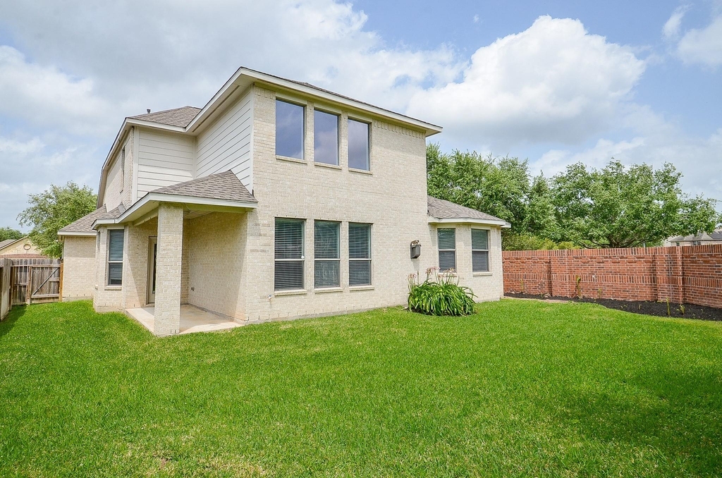 3911 Fallsbrook Court - Photo 29